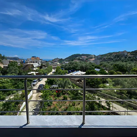 Andrea Apartment Himare