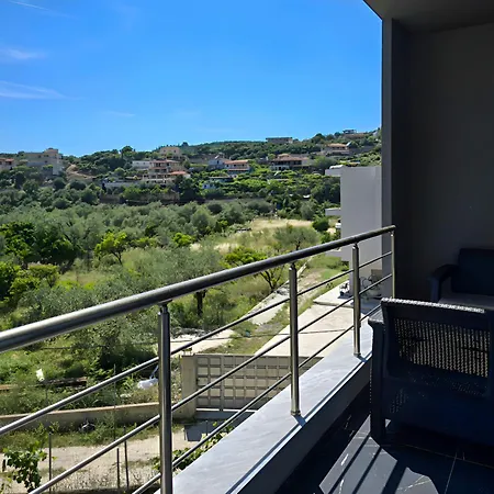 Appartement Andrea Himarë
